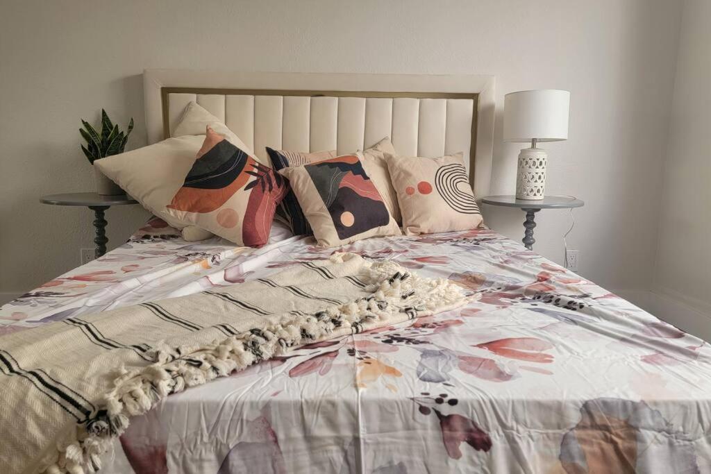 לוס אנג'לס Elegant Luxury 2Br Apt Near Dtla מראה חיצוני תמונה